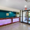 Отель Comfort Inn & Suites Airport - American Way, фото 8