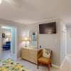 Отель Beachy Sisters A 2 Bedroom Duplex, фото 4