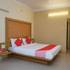 Отель OYO 19792 Shivneri Motels, фото 4