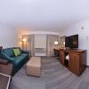 Отель Hampton Inn & Suites By Hilton Calgary- University Northwest, фото 27