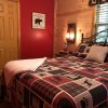 Отель Amazing Dreams 2 Bedroom Cabin by RedAwning, фото 3