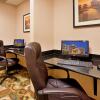 Отель Holiday Inn Express & Suites Guthrie, an IHG Hotel, фото 26