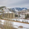 Отель Condo - Walk to Gondola, Sleeps 7, фото 12