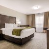 Отель Comfort Inn & Suites Red Deer, фото 35