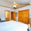 Отель Skidder Trail Family Lodge 4 Bedroom Home by RedAwning, фото 7