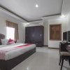Отель OYO 1114 Hotel Denpasar Makassar, фото 24
