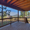 Отель Tahoe Donner Pinnacle Loop Mountain 5 Bedroom Home by RedAwning, фото 20