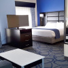 Отель Holiday Inn Express Hotel & Suites, an IHG Hotel, фото 5
