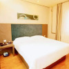 Отель Motel 168 (Dezhou Railway Station Pedestrian Street Square), фото 3