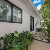 Отель The Bea's Knees 3 Bedroom Home by RedAwning, фото 24