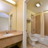 Отель Americas Best Value Inn & Suites University Ave, фото 9