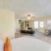 Отель Pet-friendly Studio - 1/2 Mi to Galveston Bay!, фото 13