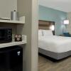 Отель Holiday Inn Express & Suites Lake Charles South Casino Area, an IHG Hotel, фото 3