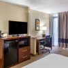 Отель Comfort Inn & Suites near Danville Mall, фото 5