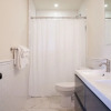 Отель Domio Old City Hip 2br/2ba Apt Near Betsy Ross, фото 6