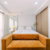 Отель Spacious and Comfy Studio at Azalea Suites Cikarang Apartment, фото 1