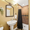 Отель Tranquil 3BR House with Balcony, фото 11