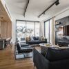 Отель Apartment Bronze, 3BR, Tel Aviv, Neve Tsedek, Gruzenberg St, #N17, фото 8