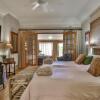 Отель Two Oaks B&B, фото 13