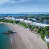 Отель No 4 Croft House - Luxury 2 Bed Apartment - Tenby в Тенби