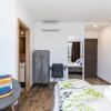 Отель Apinelo Hostel & Apartments в Сплите