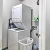 Отель Updated Townhome: Near Airport & Shopping!, фото 3