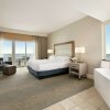 Отель Hilton Ocean City Oceanfront Suites, фото 4