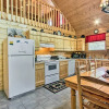 Отель Cabin w/ Hot Tub & Deck ~ 12 Mi to Pigeon Forge!, фото 13