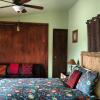 Отель Vinophiliac Bed & Breakfast, фото 1