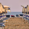 Отель Comfy 2 Bedroom Flat Near the Beach, фото 16