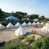 Отель Surfana Surf Hostel Bloemendaal Campsite, фото 10