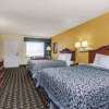 Отель Days Inn & Suites by Wyndham Warner Robins Near Robins AFB, фото 2