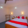 Отель OYO 227 Hotel Moonstone Inn, фото 7