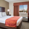 Отель Gray Wolf Inn & Suites, фото 2