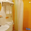 Отель Home inn (Urumqi Grand Cross Nanmen Subway station), фото 8