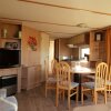 Отель Carefully Furnished Chalet With Microwave, at the Wadden Sea, фото 5