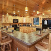 Отель Cloud Dancer II 3 Bedroom Home with Hot Tub, фото 7