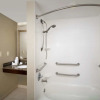 Отель Hilton Garden Inn Winston-Salem/Hanes Mall, фото 9