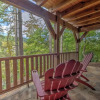 Отель Chickadee's Hatch - 1 Br Cabin, фото 4