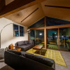 Отель Grey Wolf Chalet, фото 2