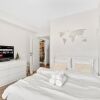 Отель One Bedroom with Mountain View, фото 12