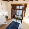Отель Lovely Apartment on Mala Strana just 10 mins walk to scenic places, фото 4