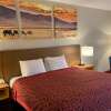 Отель Days Inn & Suites by Wyndham Ridgeland, фото 1