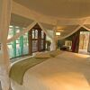 Отель Puku Ridge Camp в Национальном парке South Luangwa