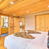 Отель Secluded Granby Mtn Cabin: 75 Acres & Views, фото 7