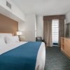 Отель Holiday Inn Express San Antonio Rivercenter Area, an IHG Hotel, фото 7
