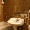 Отель Lake Grassy Inn & Suites, фото 6