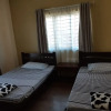Отель Restful 3BR Hillside Duplex, фото 3