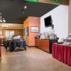 Отель Norwood Inn & Suites La Crosse, фото 16