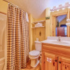 Отель Gatlinburg Getaway, 5 Bedrooms, Sleeps 22, Views, Hot Tub, Game Room,, фото 9